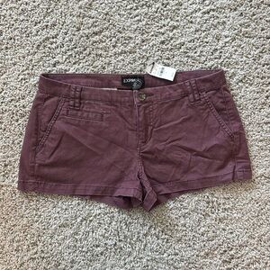 Express low rise shorts, size 4. NWT.